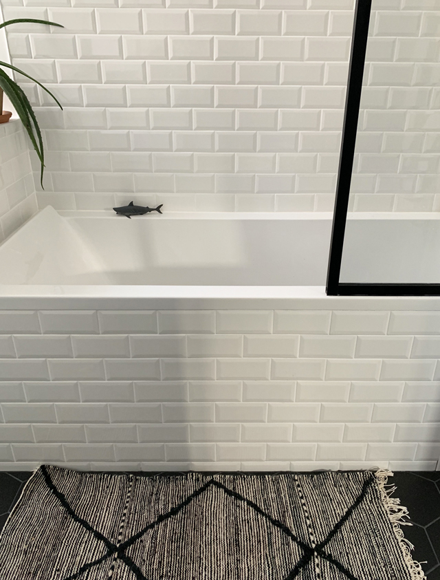 baignoire carrelage blanc echoppe bordeaux renovation